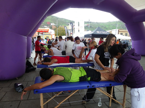 demistración masaje deportivo CEM Canarias