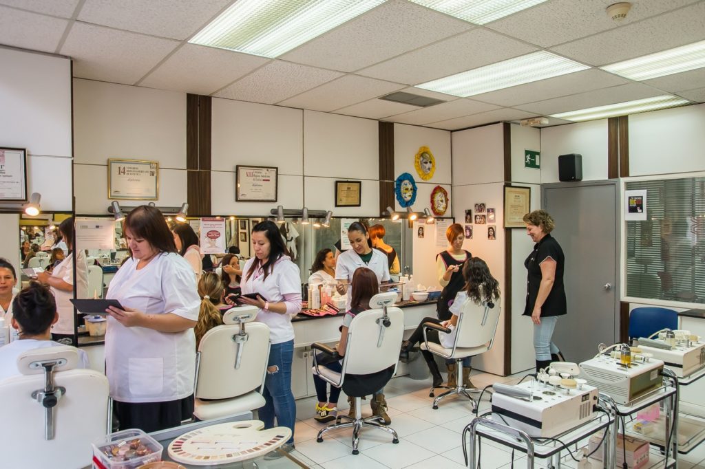 Cursos de peluquería, CEM Canarias