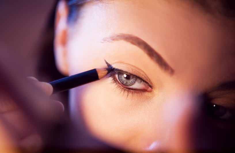 Errores comunes a la hora de aplicar maquillaje y cómo evitarlos , CEM Canarias