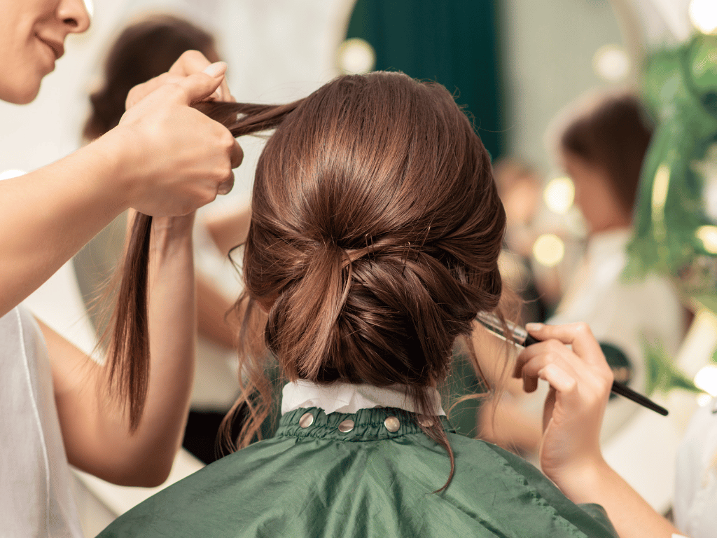&iquest;Est&eacute;tica, peluquer&iacute;a o maquillaje? Qu&eacute; estudiar seg&uacute;n tu perfil, CEM Canarias